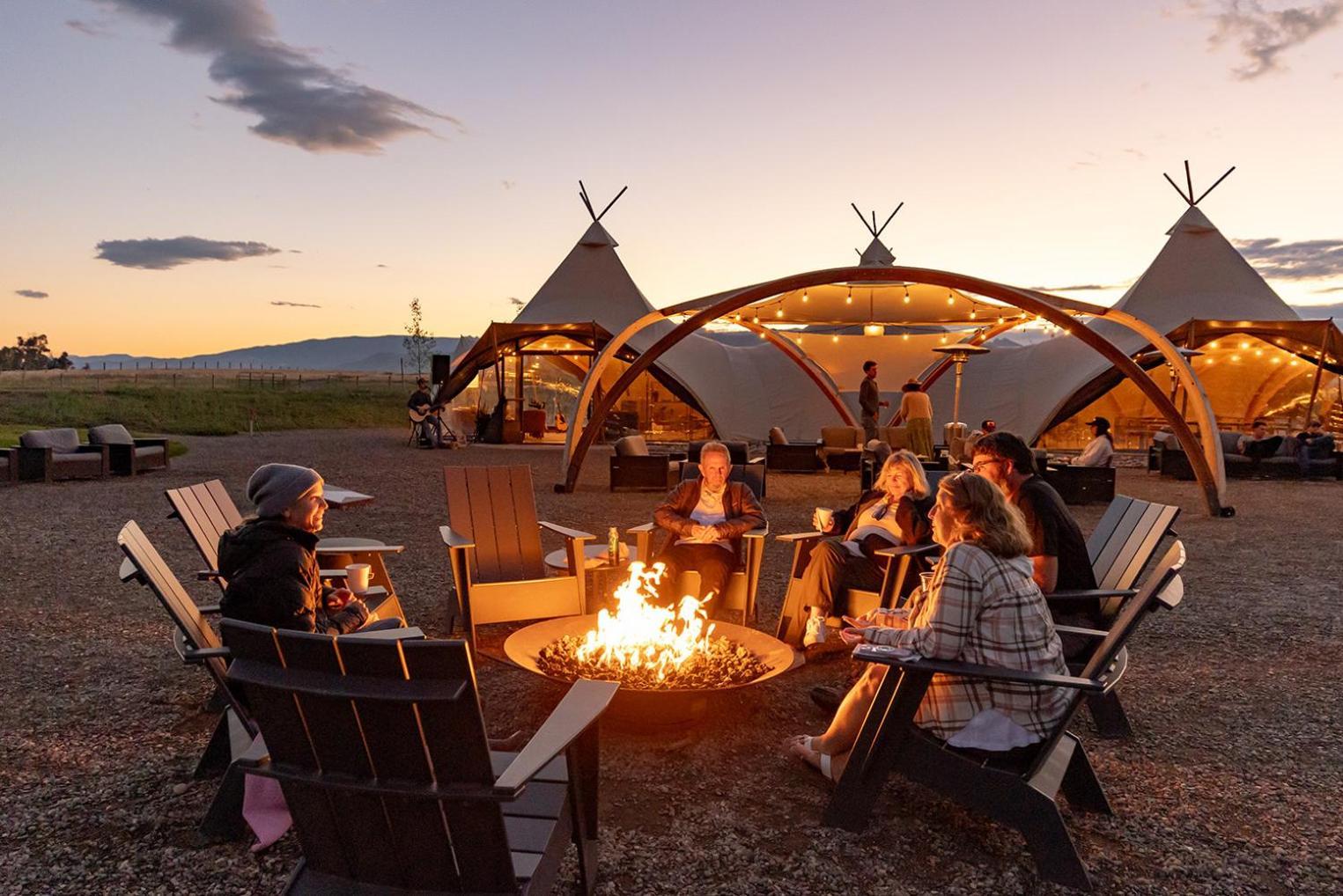 Under Canvas North Yellowstone - Paradise Valley Ливингстон Экстерьер фото
